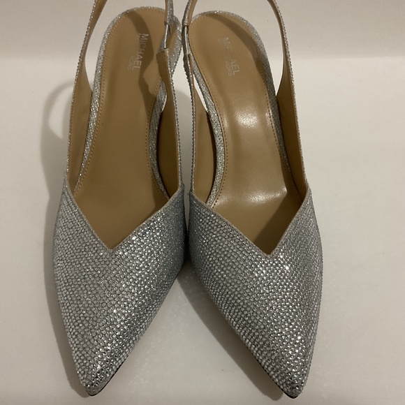 Michael Kors Chelsea Slingback Heels, 10M - Picture 2 of 7